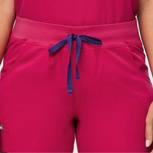 FIGS Kade Cargo ULTRA ROSE in medium petite.